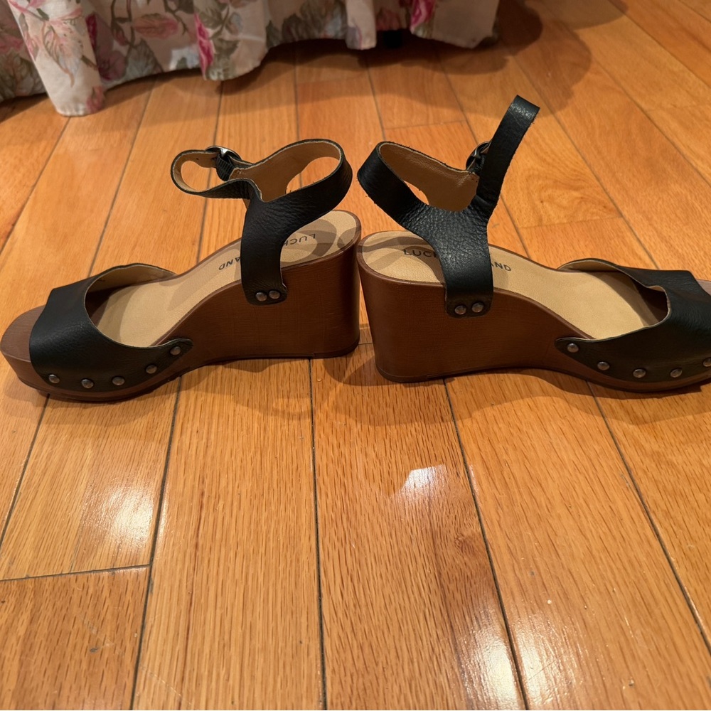 Black Leather Women's Sandals - Picture 3 of 9